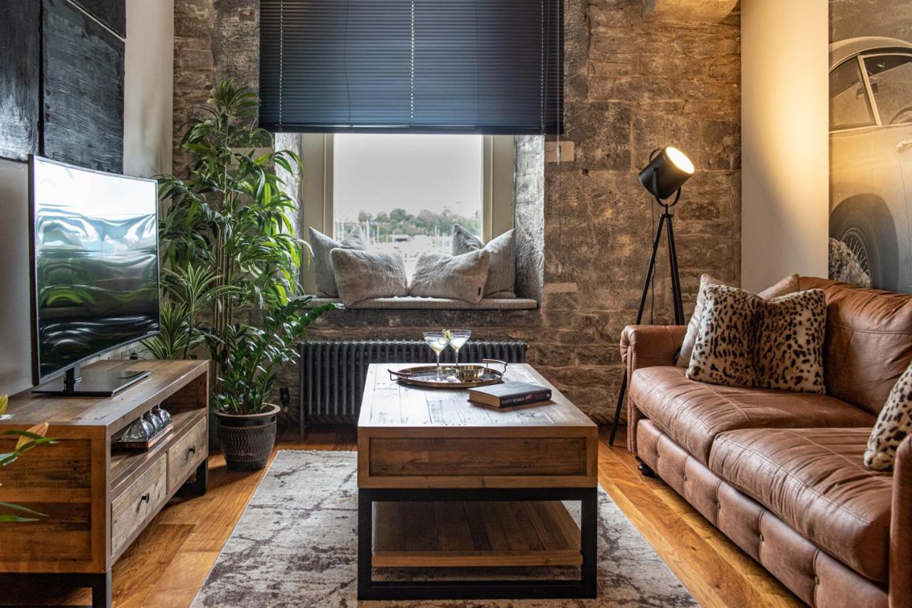 Rwy Suite007 Luxury Signature Apartment With Sea View & Optional Parking プリマス エクステリア 写真
